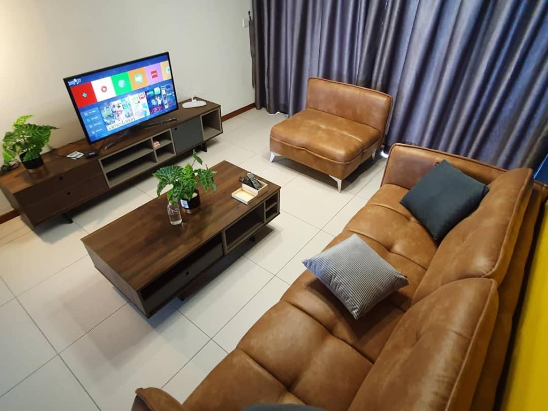 The Landmark By Katana 3Br To 4Br Luxury Seaview Landmark Homestay At Gurney 15-16Pax 无敌海景套房 Tanjung Tokong Εξωτερικό φωτογραφία